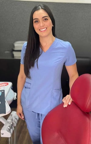 Doctora Melissa Gonzalez Picado - Odonteloga y Periodoncista